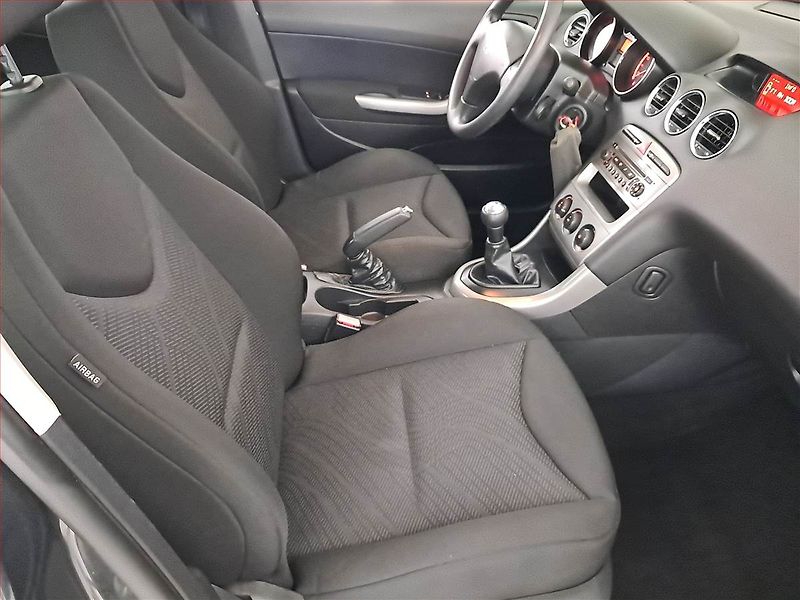 Peugeot 308 (2012) 1.4 VTi, ČR,1.maj - fotka 9 z 16