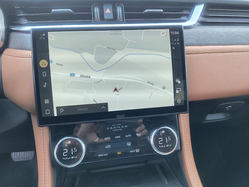 Jaguar F-Pace (2021) D300 AWD R -DINAMIC SE AUTOMAT - fotka 42 z 68