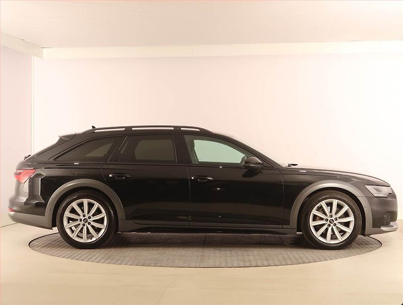 Audi A6 Allroad (2022) 45 TDI - fotka 6 z 26