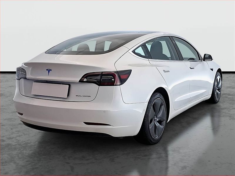 Tesla Model 3 (2020) Long Range 4WD 78kWh, SoH 87% - fotka 5 z 19