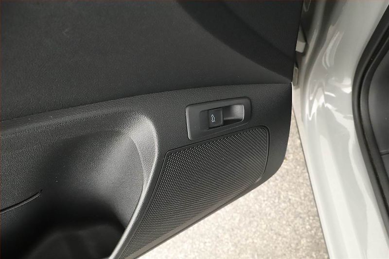 Škoda Karoq (2024) 2.0 TDI - fotka 22 z 23