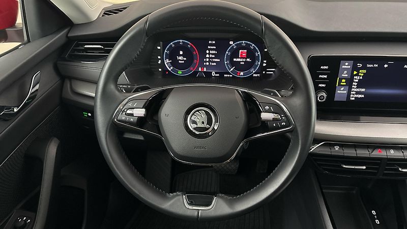 Škoda Octavia 2.0 TDI DSG Ambition - fotka 9 z 24