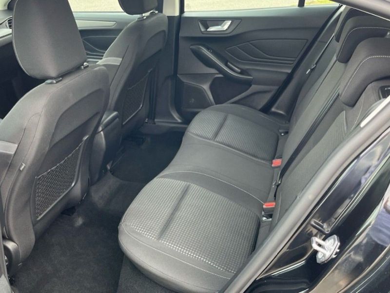 Ford Focus 1.0i,114KW,1.MAJ.SERVIS - fotka 12 z 14