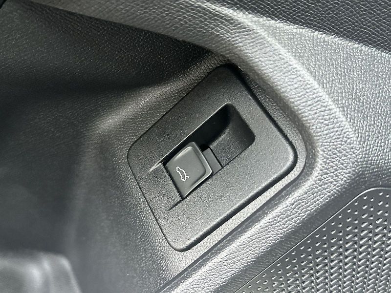 Cupra Formentor (2024) 1.5 TSI DSG - fotka 20 z 35