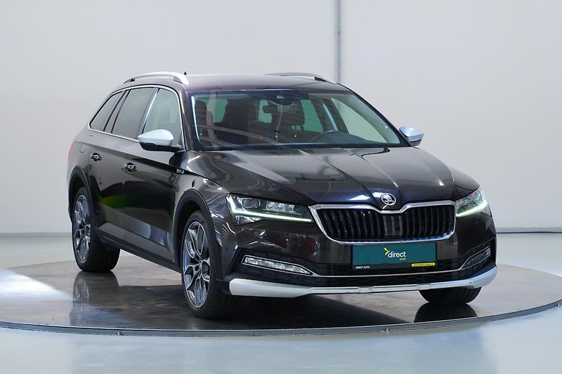 Škoda Superb - fotka 8 z 26
