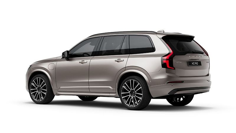 Volvo XC90 ULTRA DARK T8, B&W, HEAD UP - fotka 3 z 7