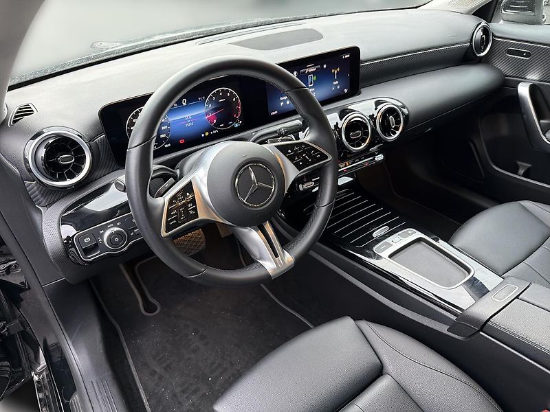 Mercedes-Benz Třídy A A 200, 1.majitel, CZ - fotka 9 z 15