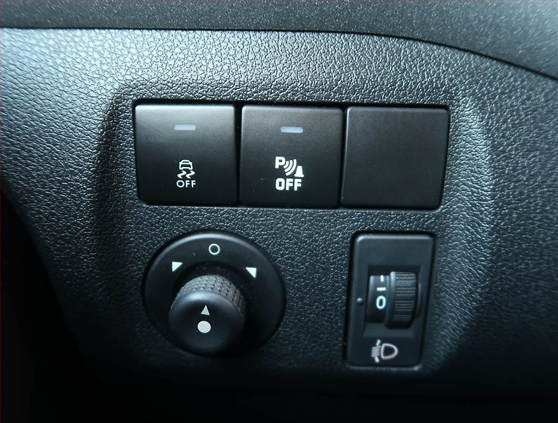 Citroën Berlingo (2016) XTR 1.6 HDi, 5Míst, ČR - fotka 18 z 19