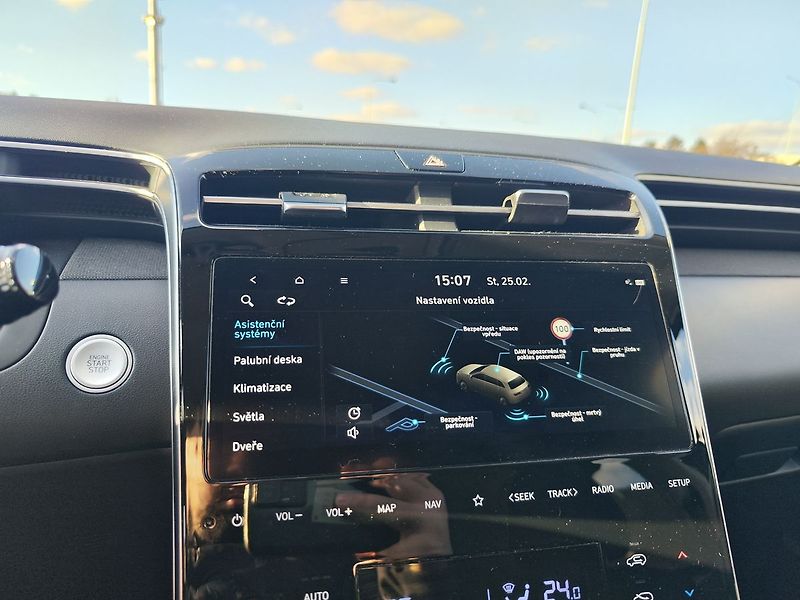 Hyundai Tucson 1.6 T-GDI/110kW Smart Navi DCT - fotka 17 z 33