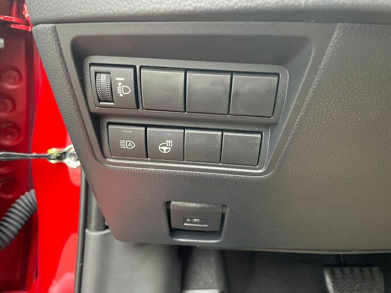 Toyota Yaris 1.5 HEV 130k Executive - fotka 20 z 24
