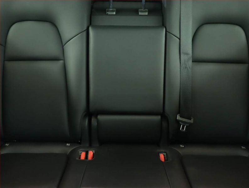 Tesla Model Y (2022) Long Range AWD 79kWh, SoH 92% - fotka 10 z 21