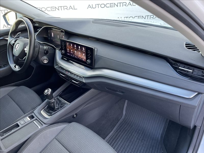 Škoda Octavia 2,0 TDi,85kW,1.maj.,ČR - fotka 21 z 25