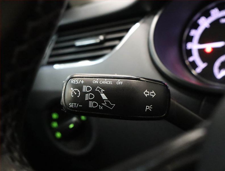 Škoda Octavia (2019) Ambition 2.0 TDI, Tempomat - fotka 18 z 18