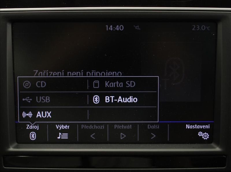 Volkswagen Golf 2,0 TDi 110kW DSG Highline ČR - fotka 11 z 18