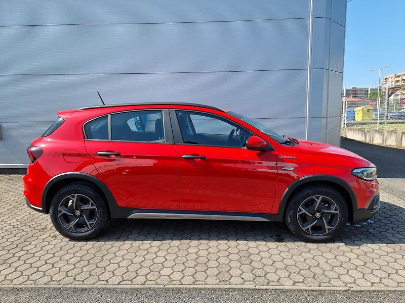 Fiat Tipo (2023) Tipo HB City Cross 1,5T AT-7 - fotka 8 z 18