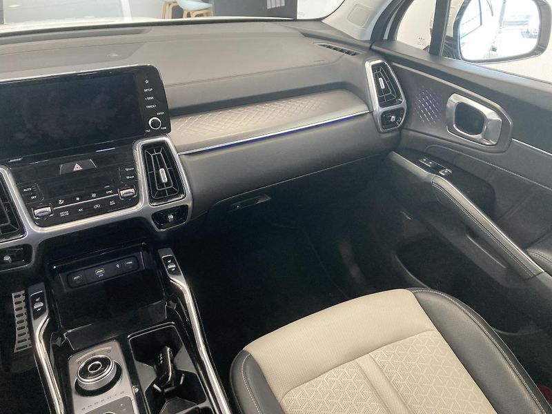 Kia Sorento HEV G 1.6 T-GDI GAMM - fotka 18 z 45