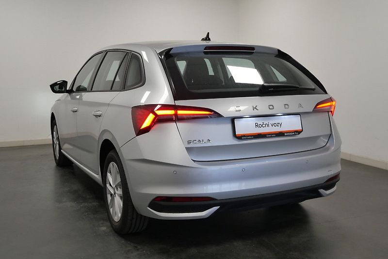 Škoda Scala - fotka 7 z 22