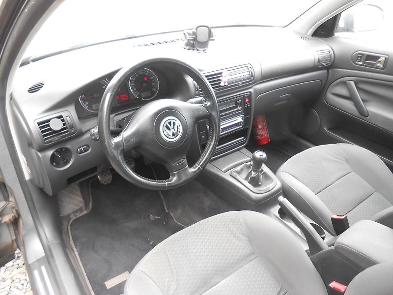 Volkswagen Passat 1.9TDi,96KW,KLIMA,207TKm - fotka 10 z 21