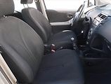 Toyota Yaris (2009) 1.33 Dual VVT-i, po STK - náhled 9