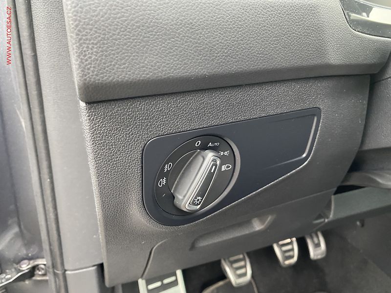 Volkswagen Tiguan (2020) 1.5 TSi, IQ Drive, LED, +kola - fotka 15 z 18