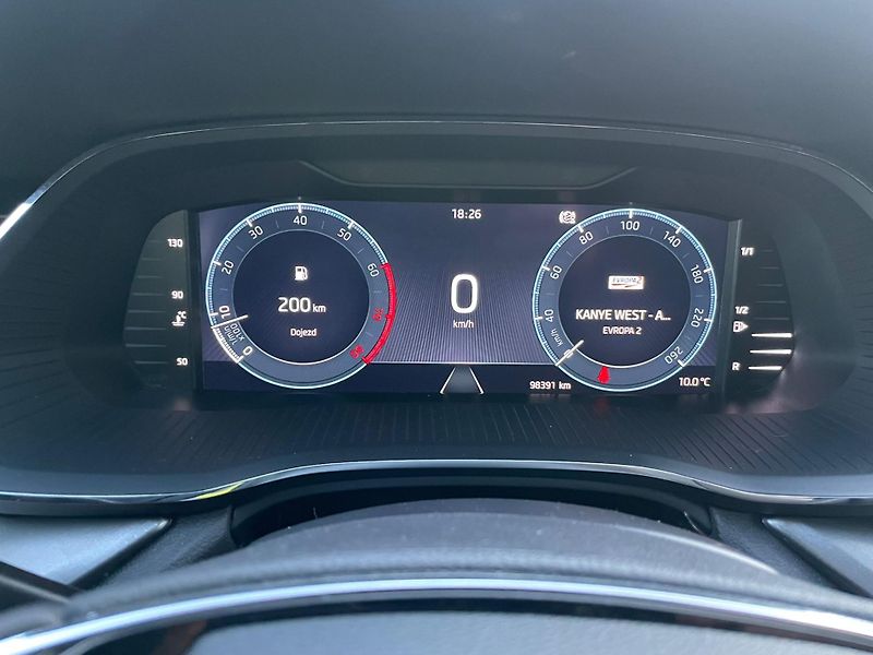 Škoda Octavia 1.5TSi 1.MAJ ČR NEBOUR. ZÁRUKA - fotka 11 z 20