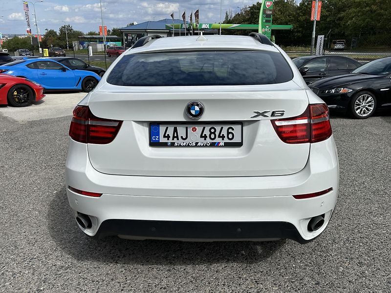 BMW X6 (2014) BMW X6 xDrive30d 2014 - fotka 6 z 18