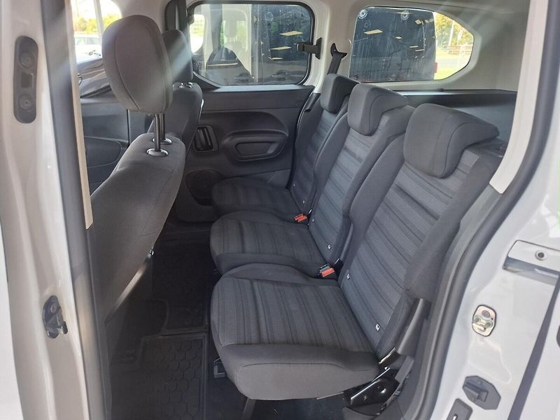 Opel Combo 1.5 CDTi 75KW N1 LONG VERZE - fotka 6 z 11