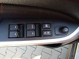 Suzuki Vitara (2017) 1.6i 4x4, ČR, Klima, temp - náhled 12