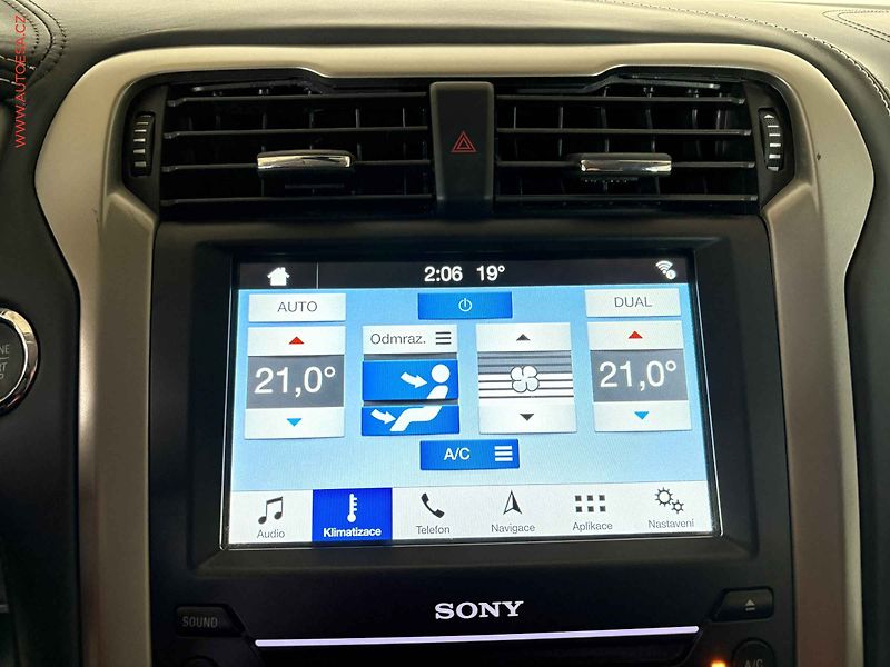 Ford Mondeo (2018) 2.0 TDCi, Vignale, AT - fotka 16 z 18