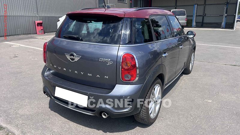 Mini Countryman (2016) 2.0 SD, AT, navi, bixen - fotka 2 z 3
