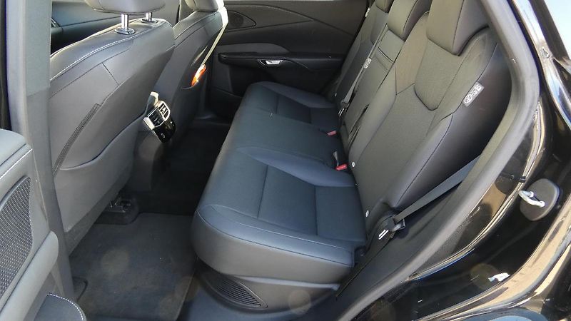 Lexus RX 350h 2.5 HEV 4x4 E-Four e-CVT Comfo - fotka 18 z 23