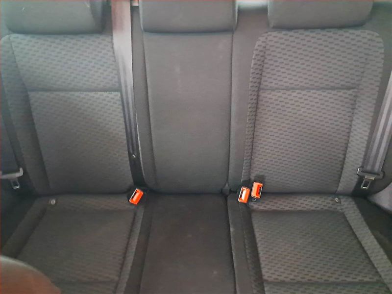 Škoda Fabia (2012) 1.2 12V, Park. senzory - fotka 10 z 15