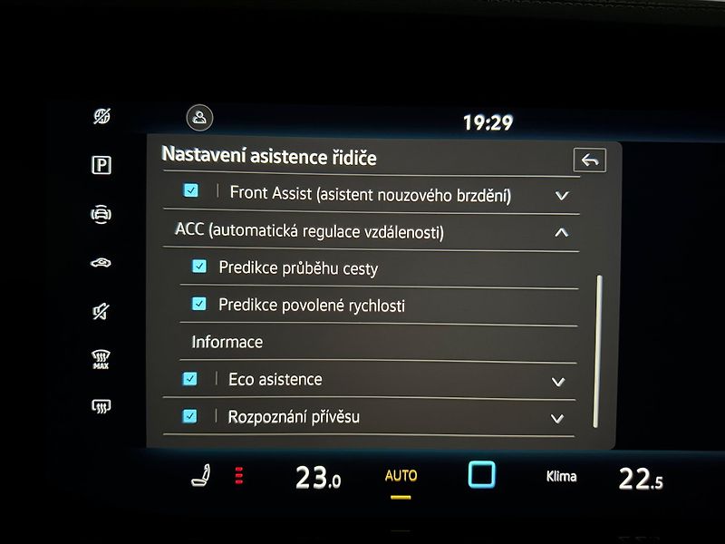 Volkswagen Touareg (2024) Model 2025, Kůže, VZDUCH,Tažné - fotka 31 z 43