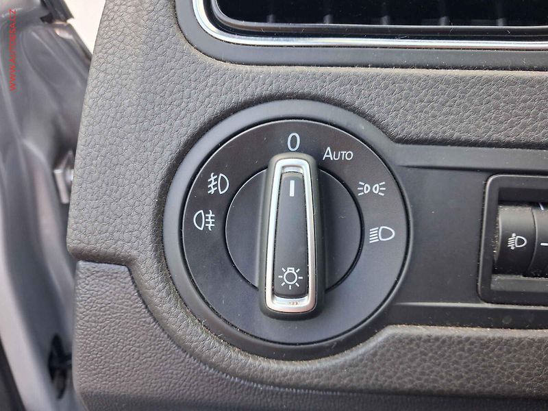 Volkswagen Polo (2014) 1.2 TSi, Highline, DSG - fotka 13 z 17