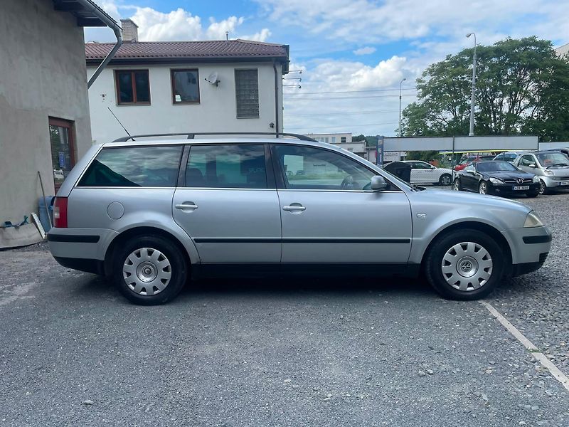 Volkswagen Passat (2003) 1,9 TDi 74 Kw TAŽNÉ - fotka 4 z 12