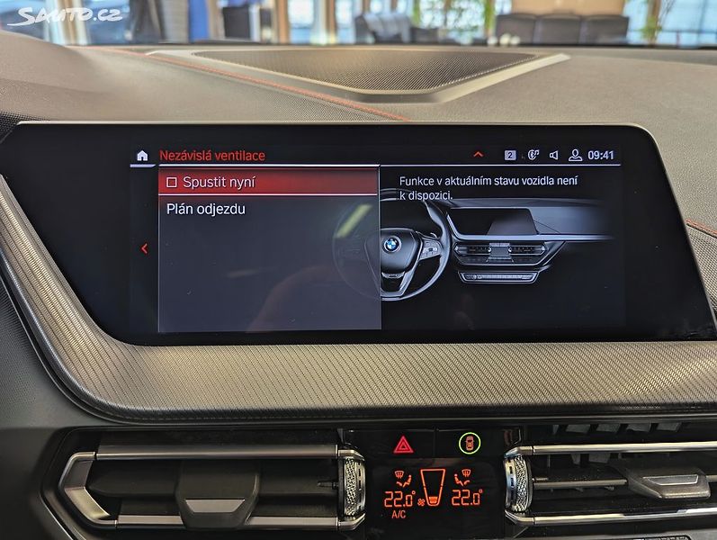 BMW Řada 1 120d xDrive A/T Sport Line DPH - fotka 19 z 27