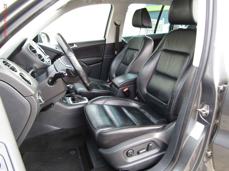 Volkswagen Tiguan (2011) 2.0 TDi 4x4, DSG, kůže, AC - fotka 6 z 18