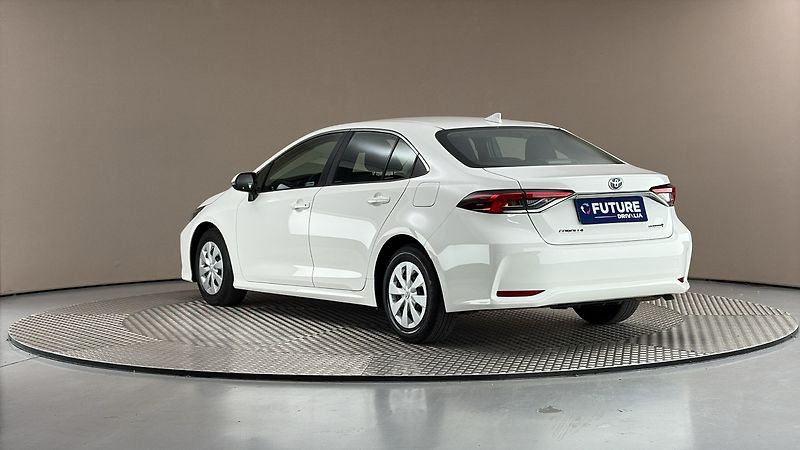 Toyota Corolla 1.8 Hybrid AUT Active Sedan - fotka 2 z 25