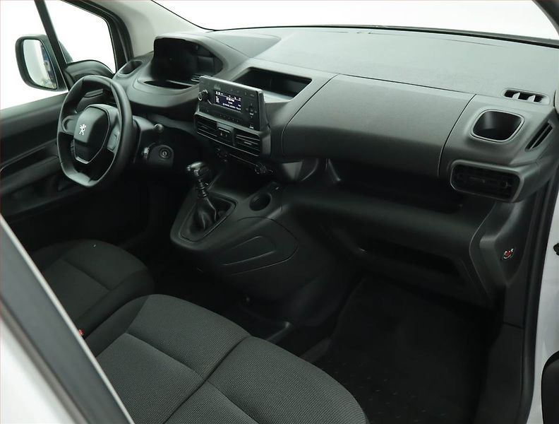 Peugeot Partner (2023) Maxi 1.5 BlueHDi, 3Místa, ČR - fotka 7 z 16