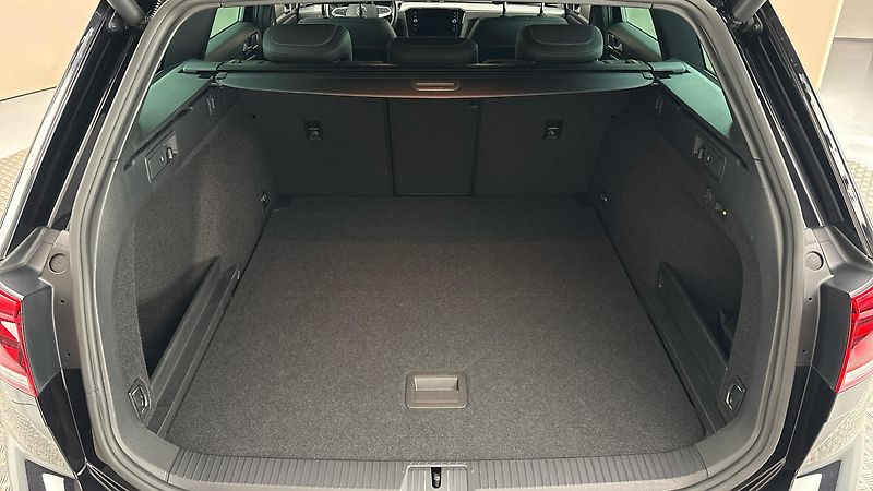 Volkswagen Passat 2.0 TDI DSG 4MOTION Alltrack - fotka 17 z 30