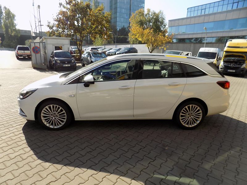 Opel Astra (2019) 1.6 CDTi - fotka 4 z 12