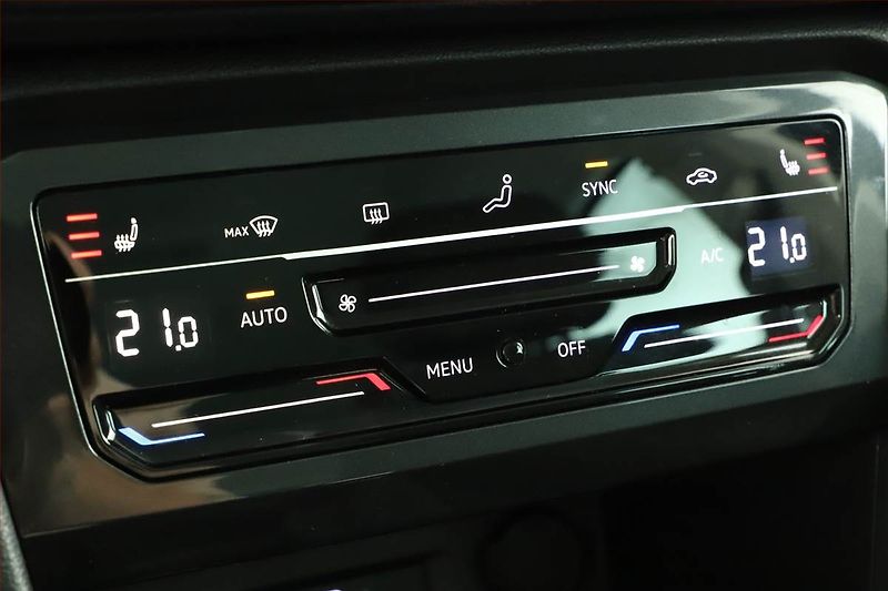 Volkswagen Tiguan (2021) Elegance 1.5 TSI - fotka 14 z 18