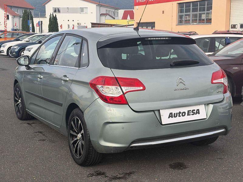 Citroën C4 (2013) 1.6i - fotka 6 z 15
