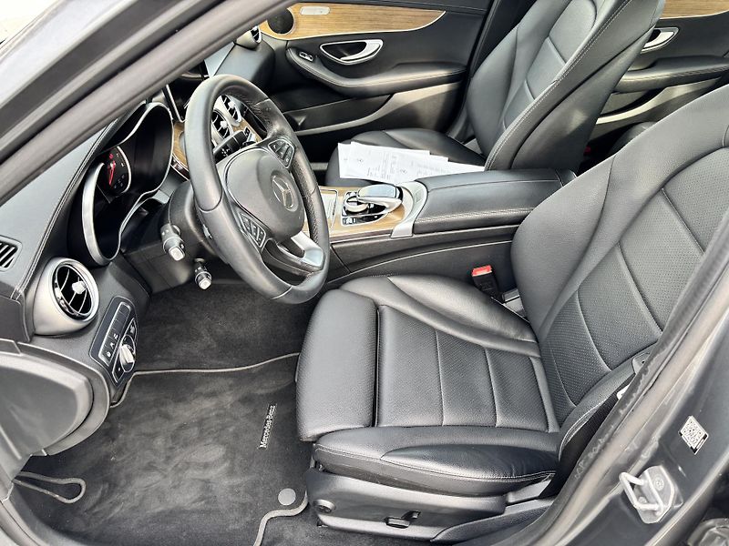 Mercedes-Benz Třídy C (2017) 180 115kW Exclusive  - fotka 17 z 28
