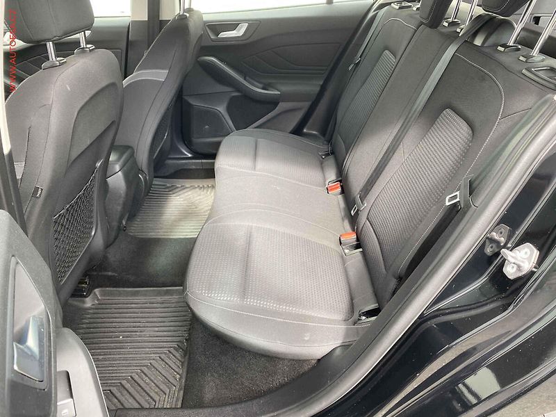 Ford Focus (2019) 1.5 EcoBlue, AC, tempo, navi - fotka 10 z 19