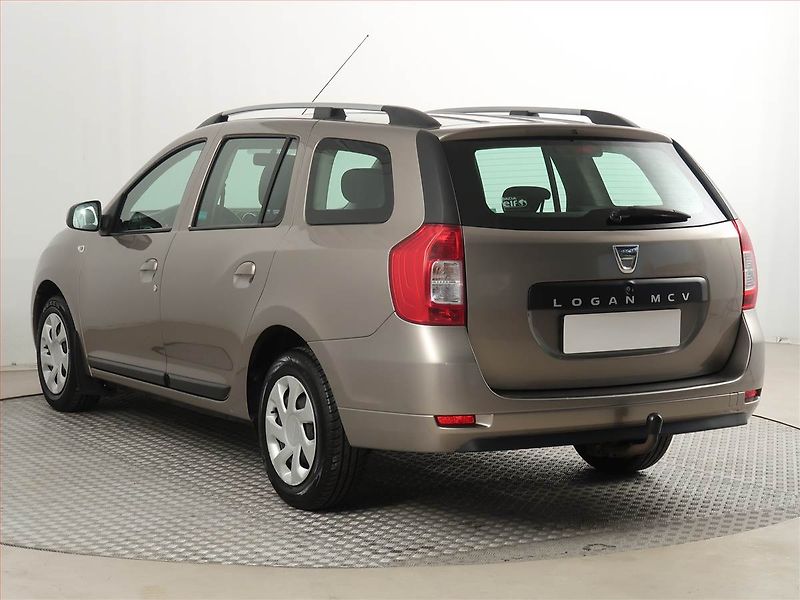 Dacia Logan (2015) 0.9 TCe, ČR,1.maj, Tempomat - fotka 4 z 15