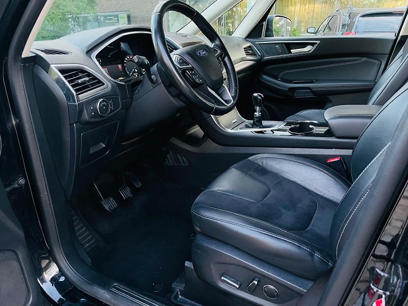 Ford Galaxy 2.0TDCi MANUÁL 7MÍST VÝHŘEV - fotka 29 z 57