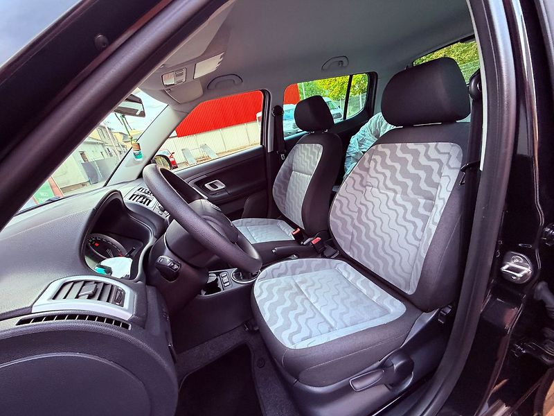 Škoda Fabia 1.4 Style Edition, Serviska, 1 - fotka 14 z 25