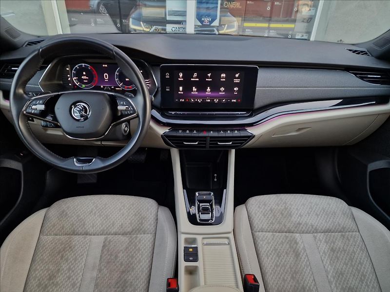 Škoda Octavia 2.0TDI 110kW DSG Style, 1.Maj. - fotka 24 z 50