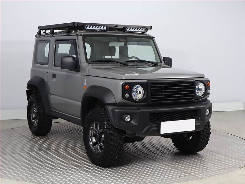 Suzuki Jimny (2022) 1.5 AllGrip - fotka 1 z 16